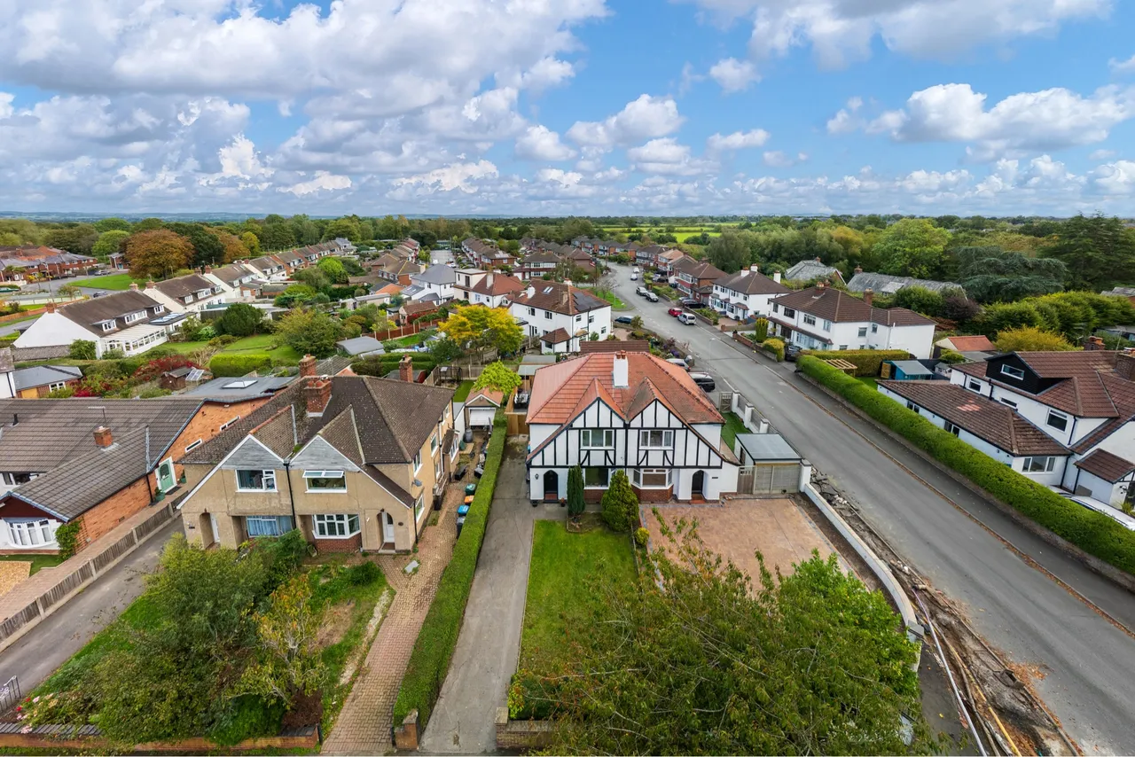 Caughall Road, Upton, CH2, photo 35