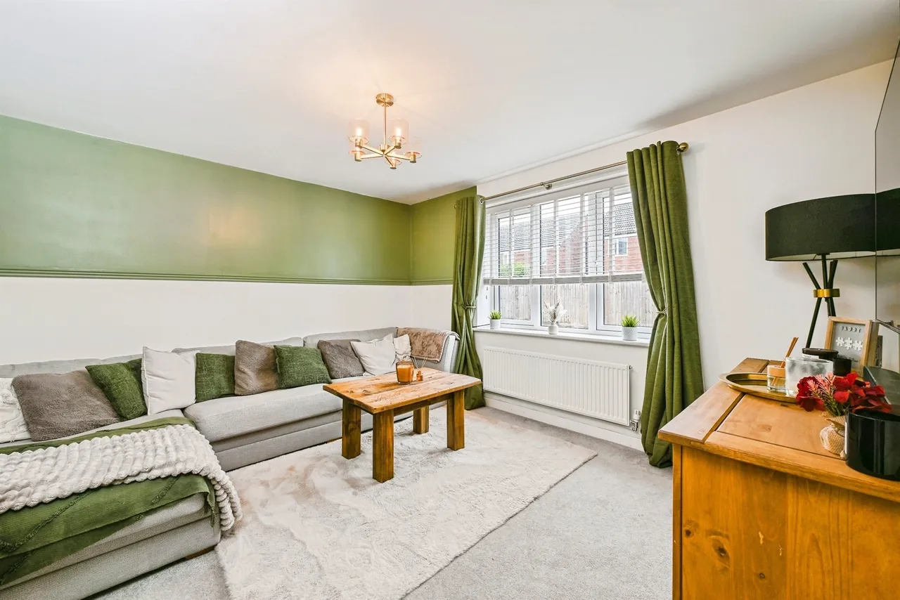 Turner Grove, Hucknall, NG15, photo 2