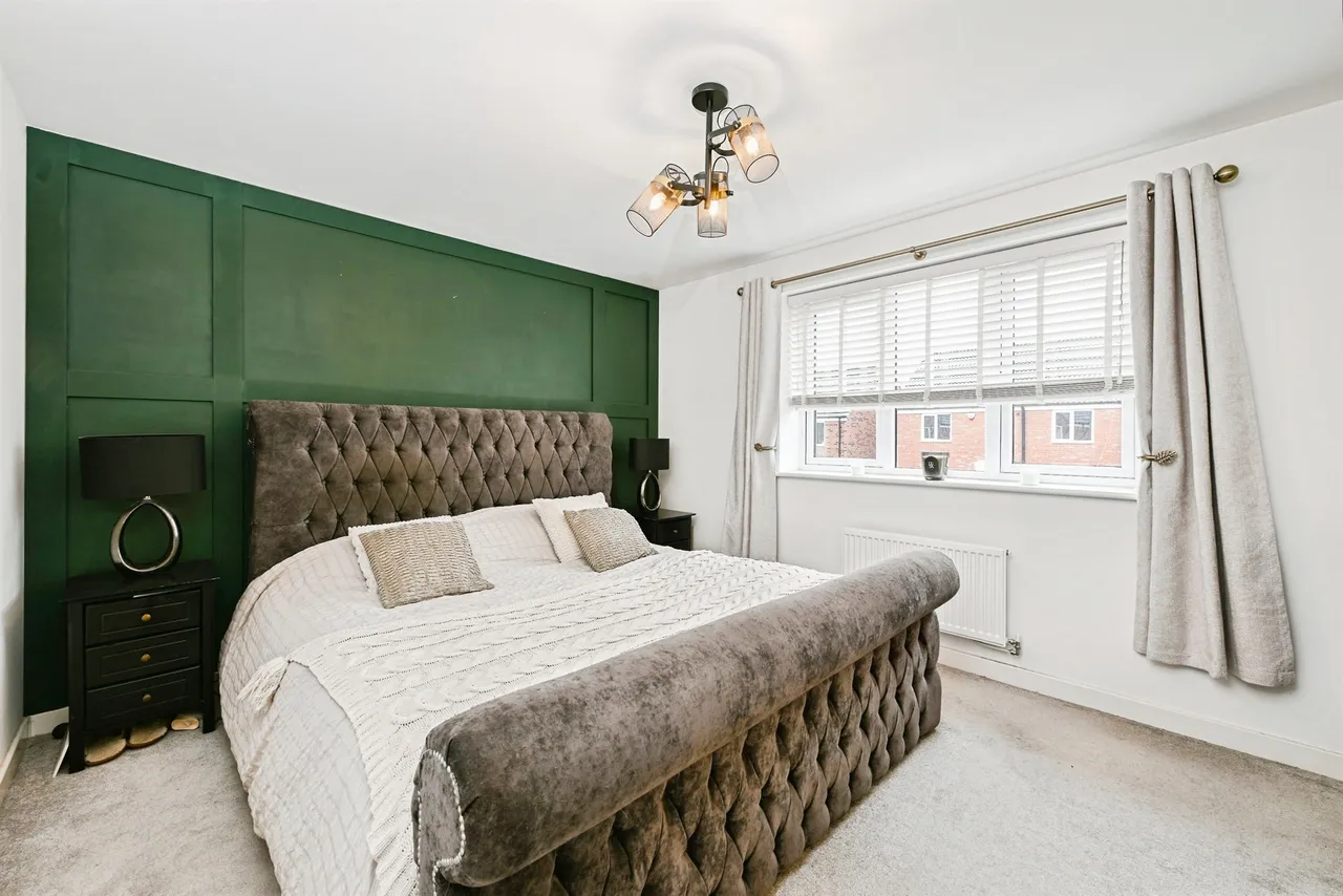 Turner Grove, Hucknall, NG15, photo 6