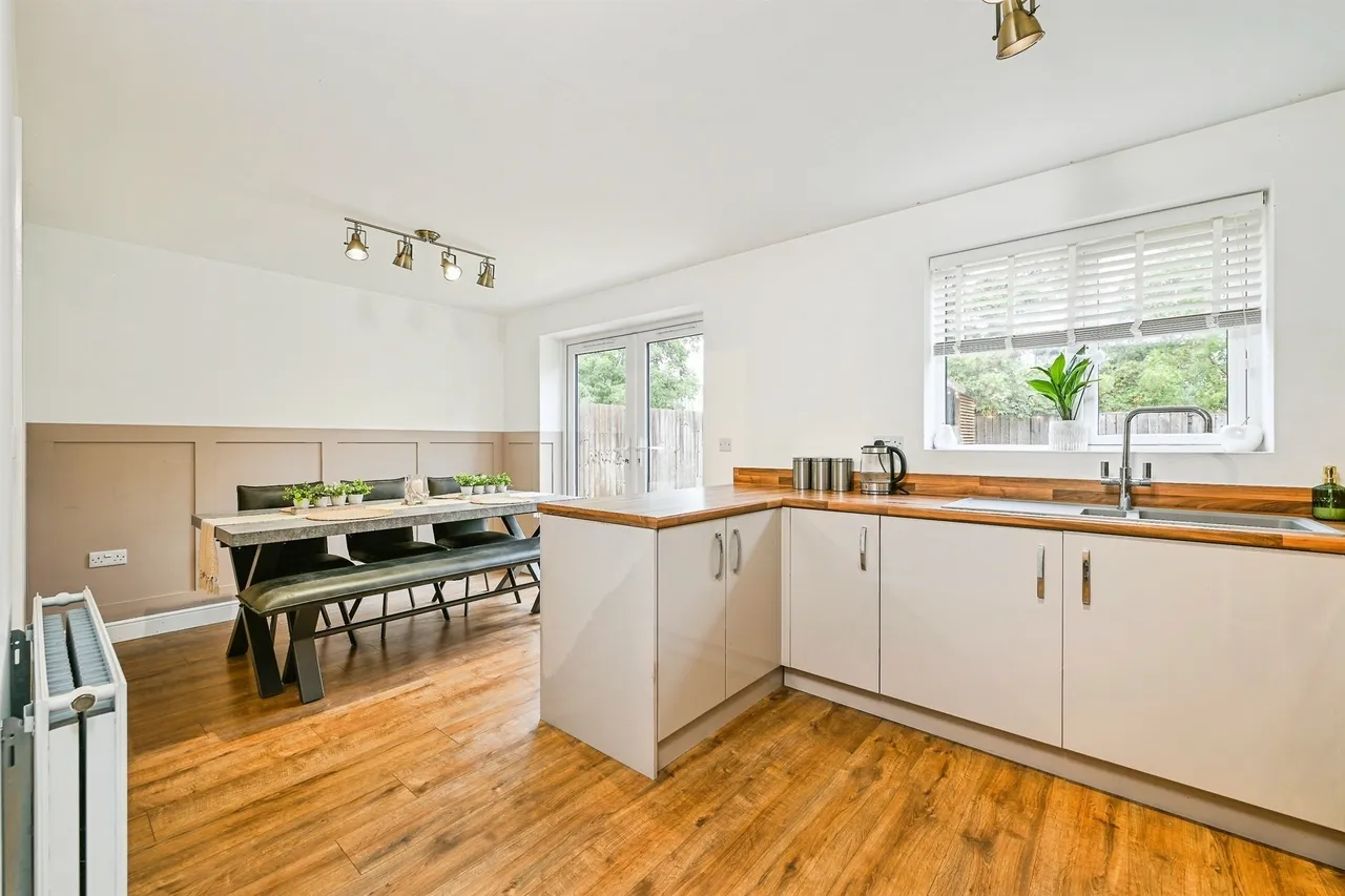 Turner Grove, Hucknall, NG15, photo 4
