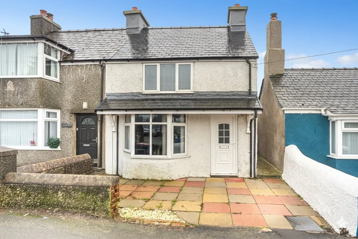2 bed house for sale, Holyhead Road, Gaerwen
