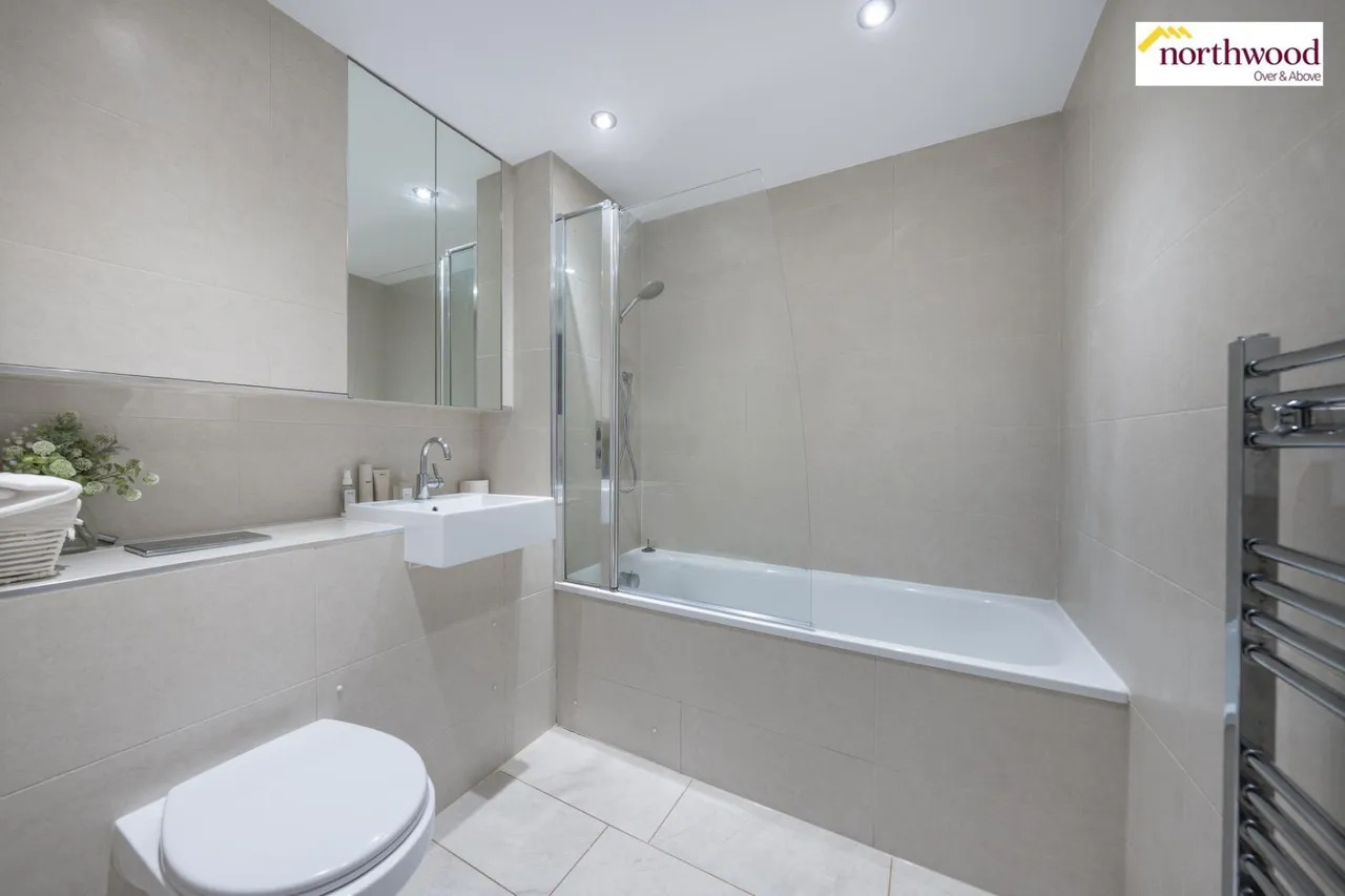 Aldenham Road, Bushey, WD19, photo 6