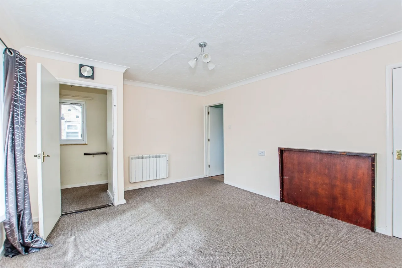 Coldhorn Crescent, Wisbech, photo 8