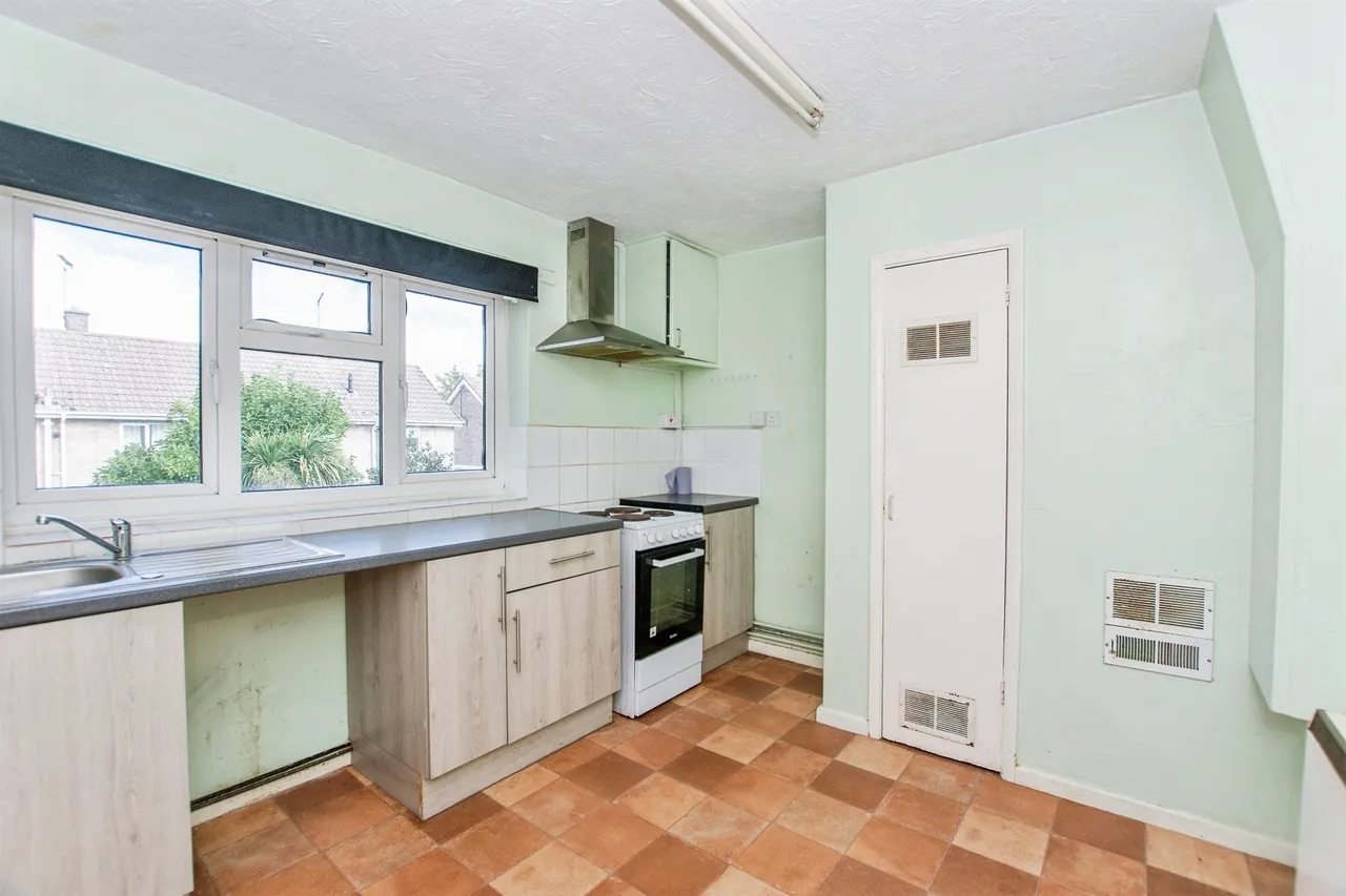 Coldhorn Crescent, Wisbech, photo 4
