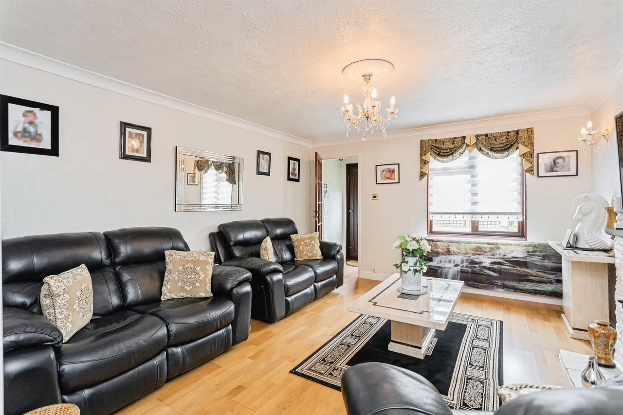 The Willows, Burgess Hill, RH15, photo 3