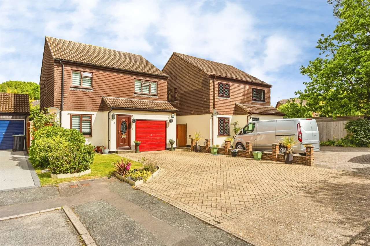 The Willows, Burgess Hill, RH15, photo 12