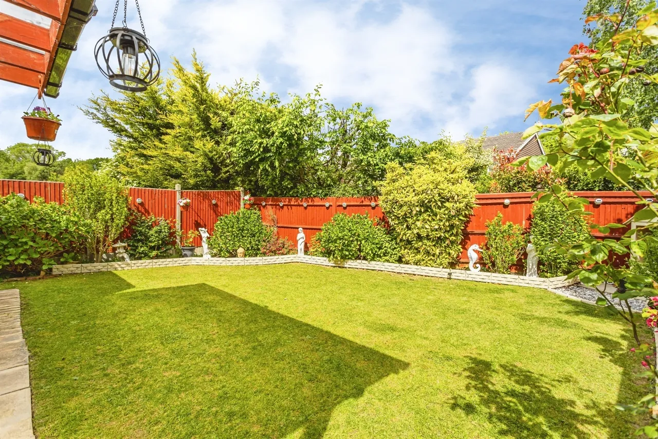 The Willows, Burgess Hill, RH15, photo 14