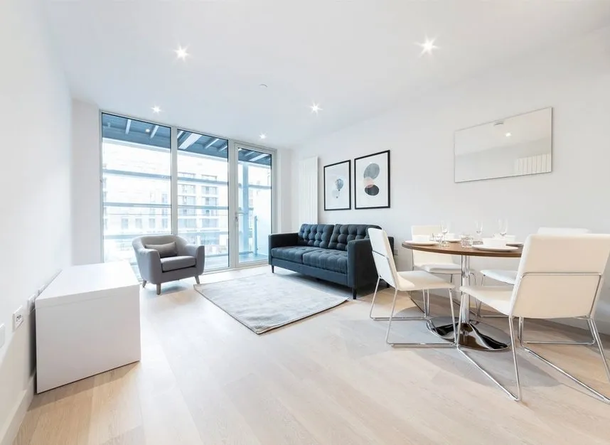 Flagship House, 18 Royal Crest Avenue, E16, photo 3