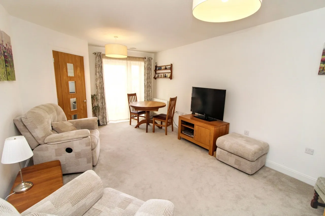 Beaumont Way, Hazlemere, HP15, photo 3