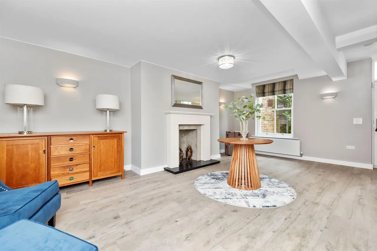 Prestbury Road, Macclesfield, photo 8