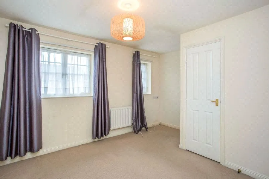 Ruffle Close, West Drayton, UB7, photo 4