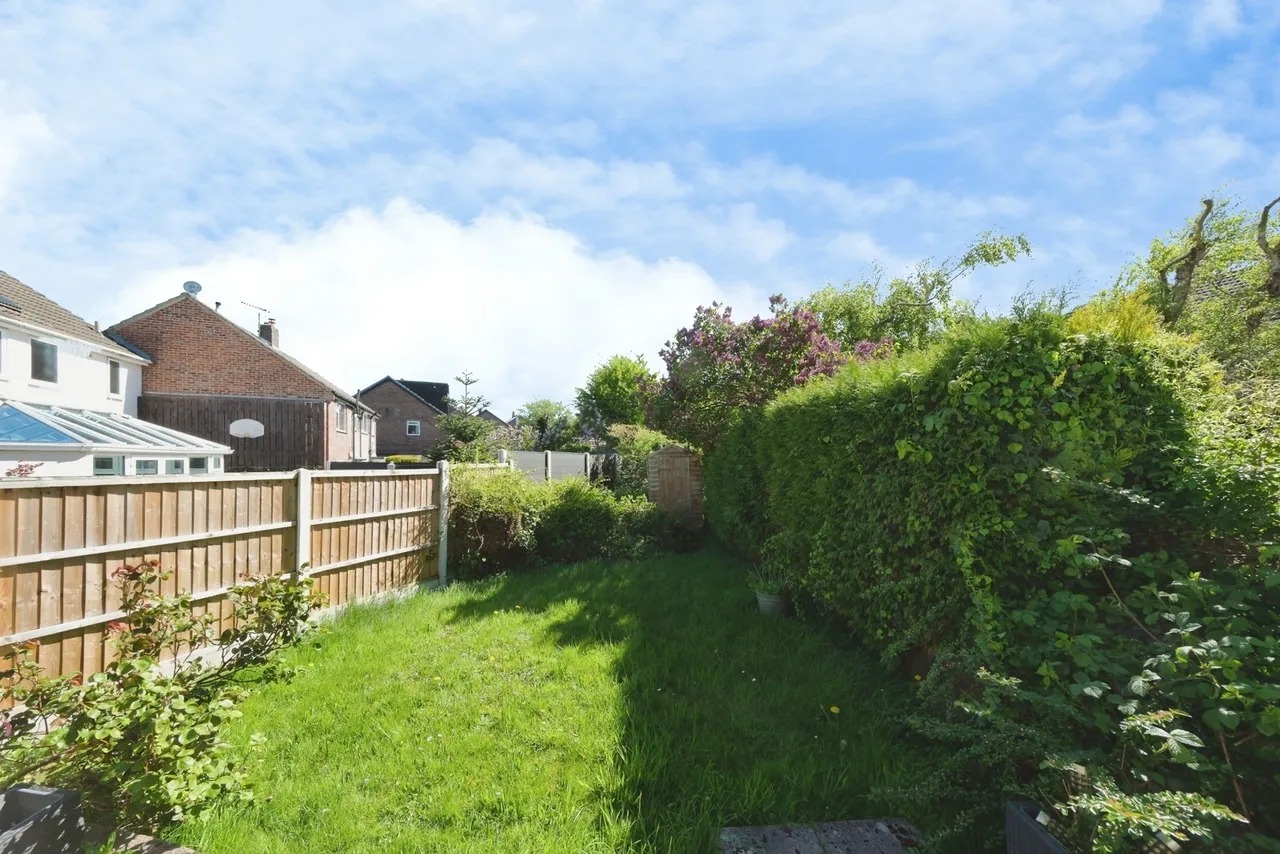 Rosamond Avenue, Sheffield, South Yorkshire, S17, photo 14