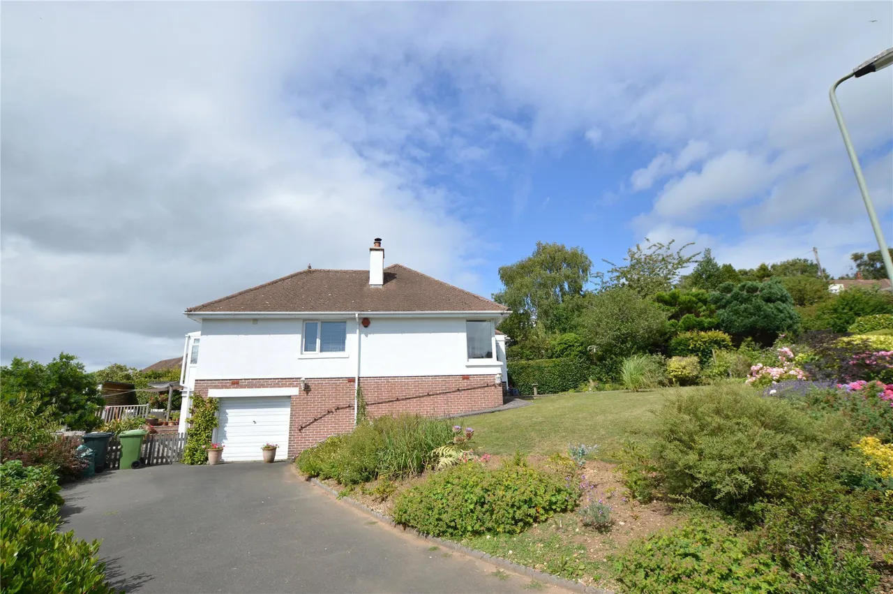 2 bed property for sale — Aller Park Road, Newton Abbot, Devon, TQ12
