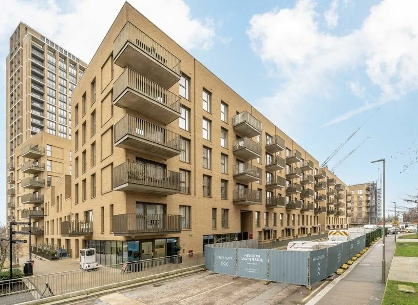 2 bed flat for sale, Perryfield Way, West Hendon, NW9