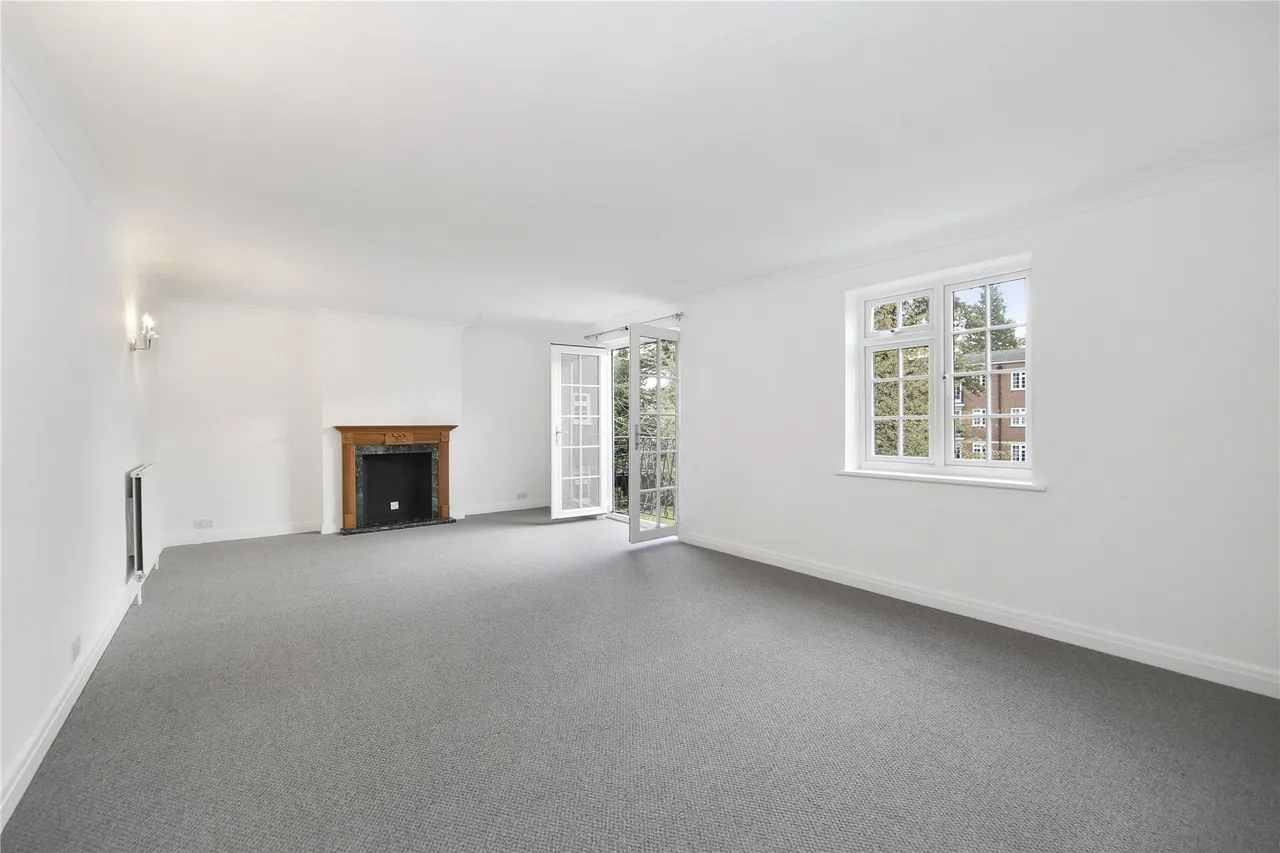 Regents Court, St. Georges Avenue, Weybridge, Surrey, KT13, photo 6