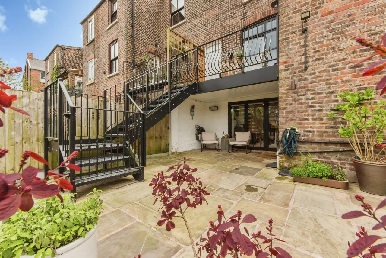 Buxton Road, Macclesfield, Cheshire, SK11, photo 11