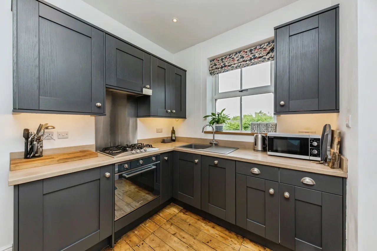 Buxton Road, Macclesfield, Cheshire, SK11, photo 5