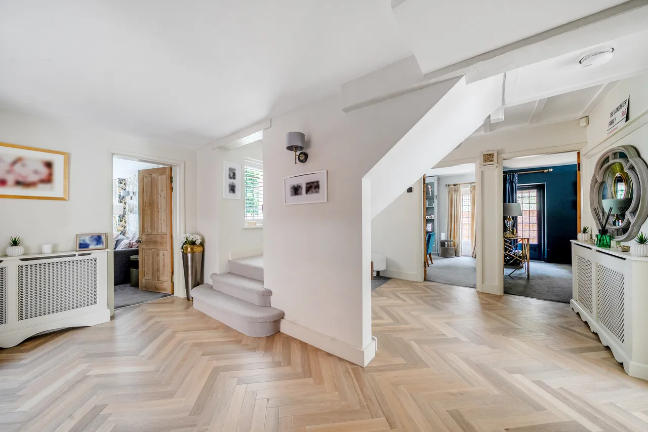 Altwood Road, Maidenhead, SL6, photo 11