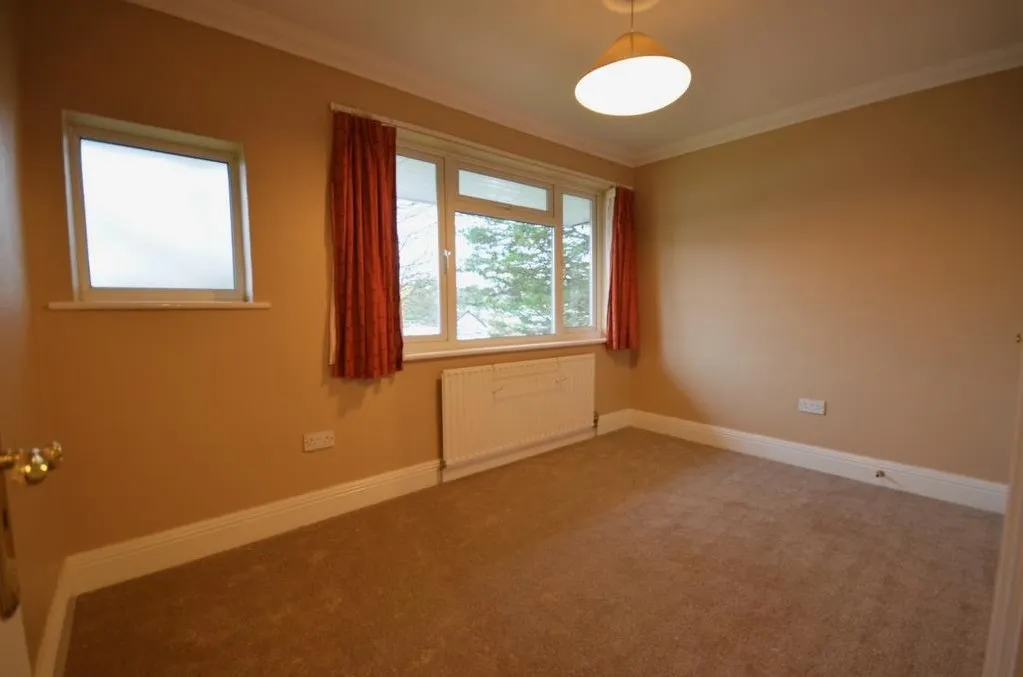 Fairview Drive, Watford, photo 5