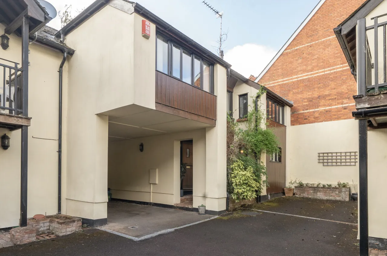 2 bed house for sale, Hills Mews, Wellington, TA21