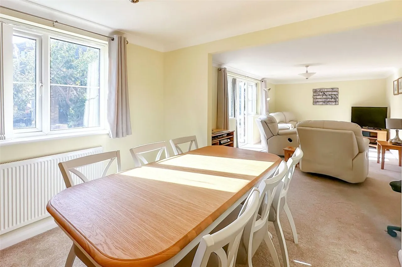 East Preston, Littlehampton, BN16, photo 12