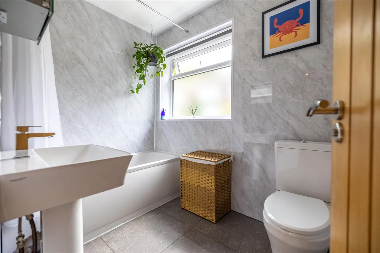 Martin Way, Woking, GU21, photo 9