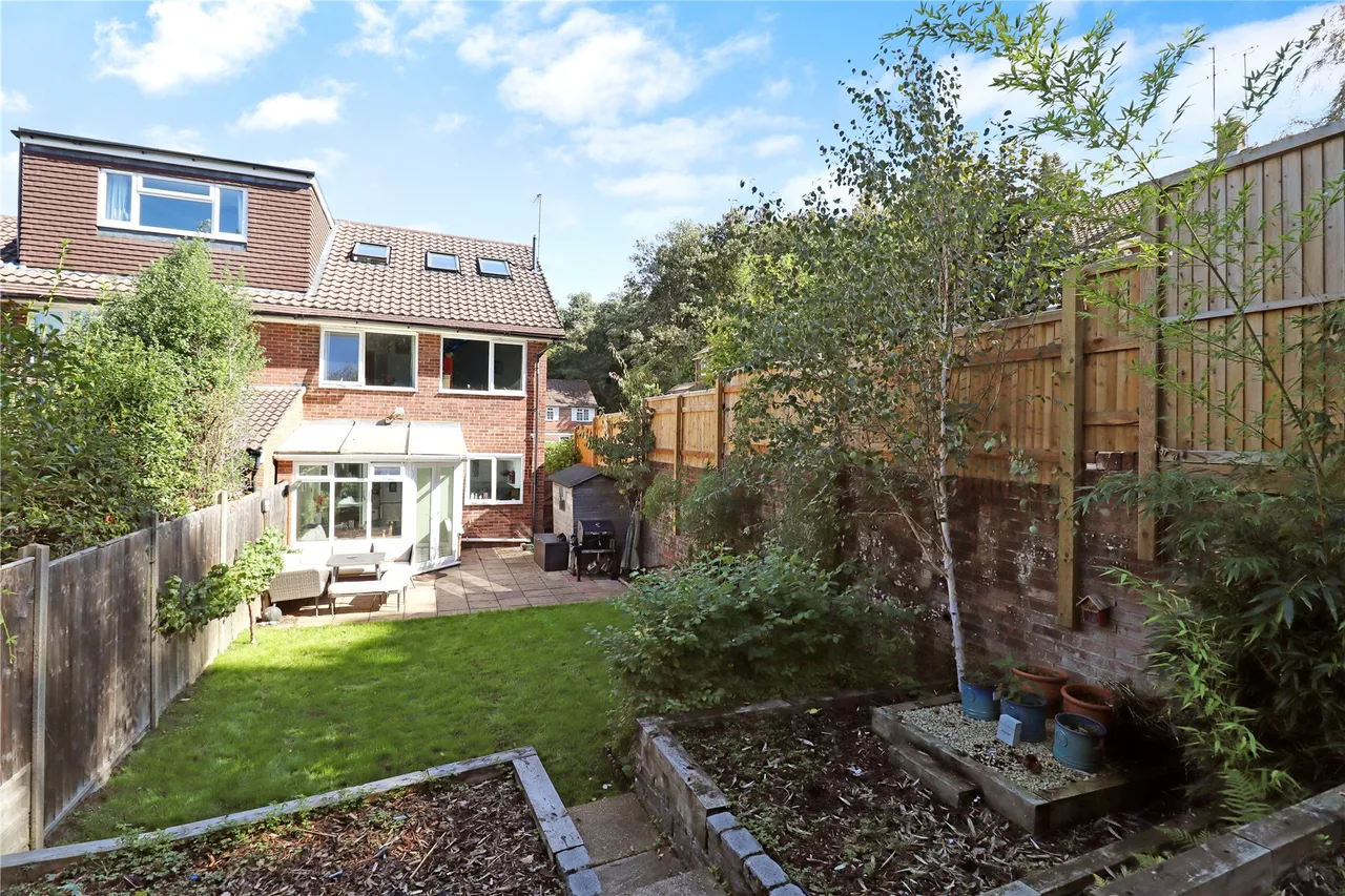Martin Way, Woking, GU21, photo 11