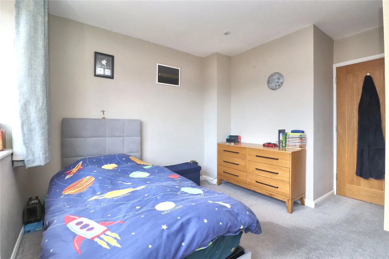 Martin Way, Woking, GU21, photo 18