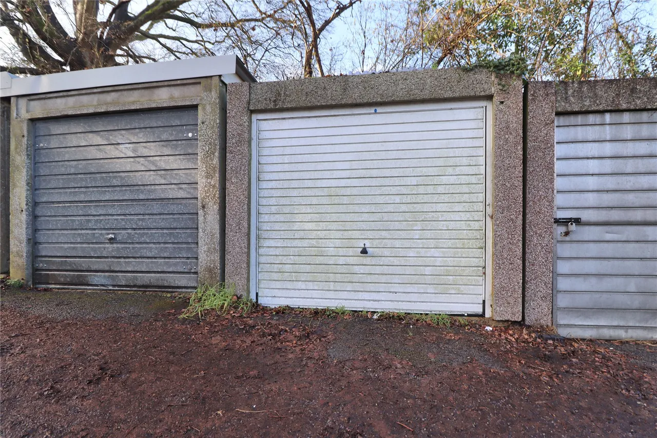 Martin Way, Woking, GU21, photo 21