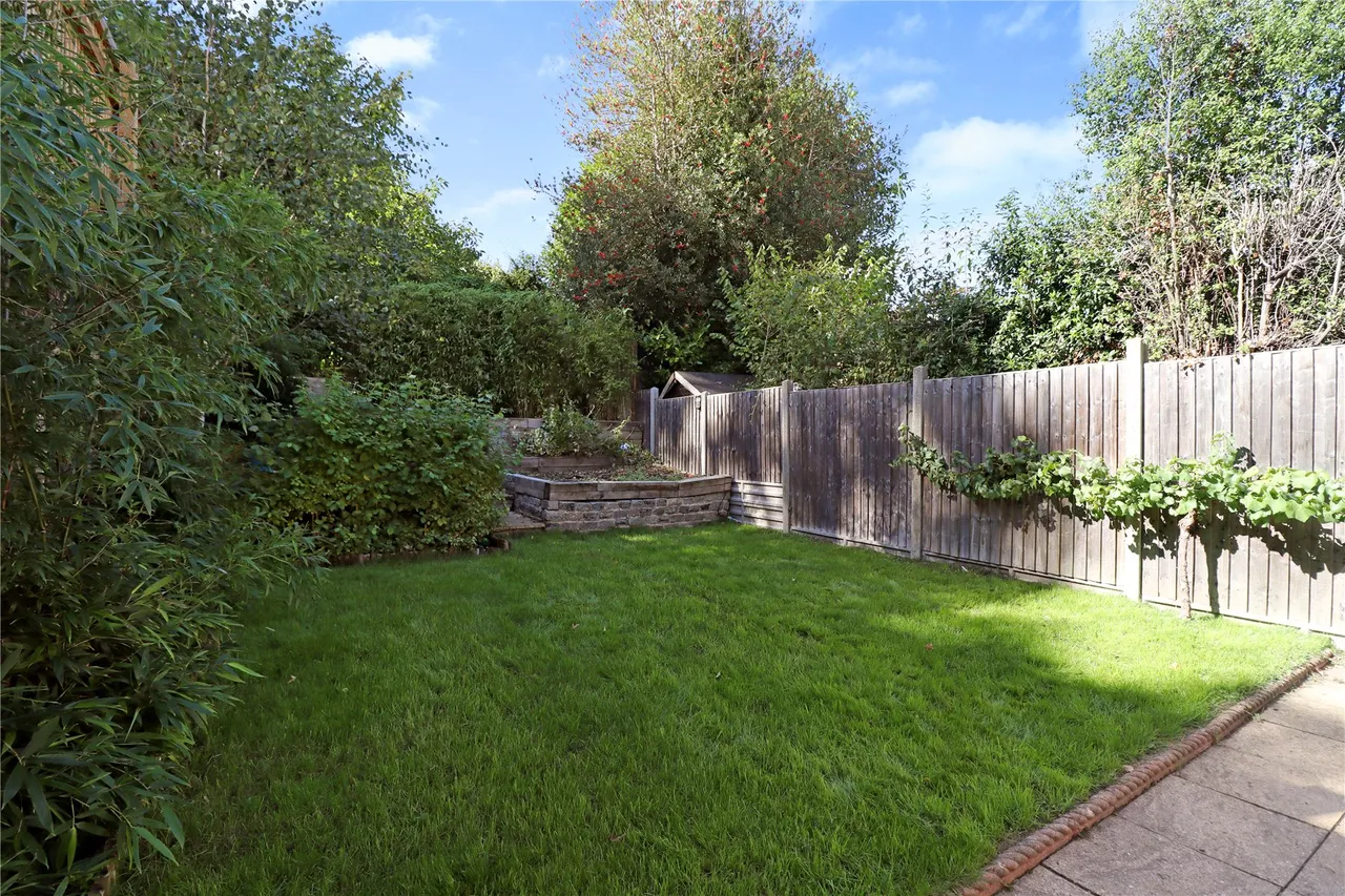 Martin Way, Woking, GU21, photo 22