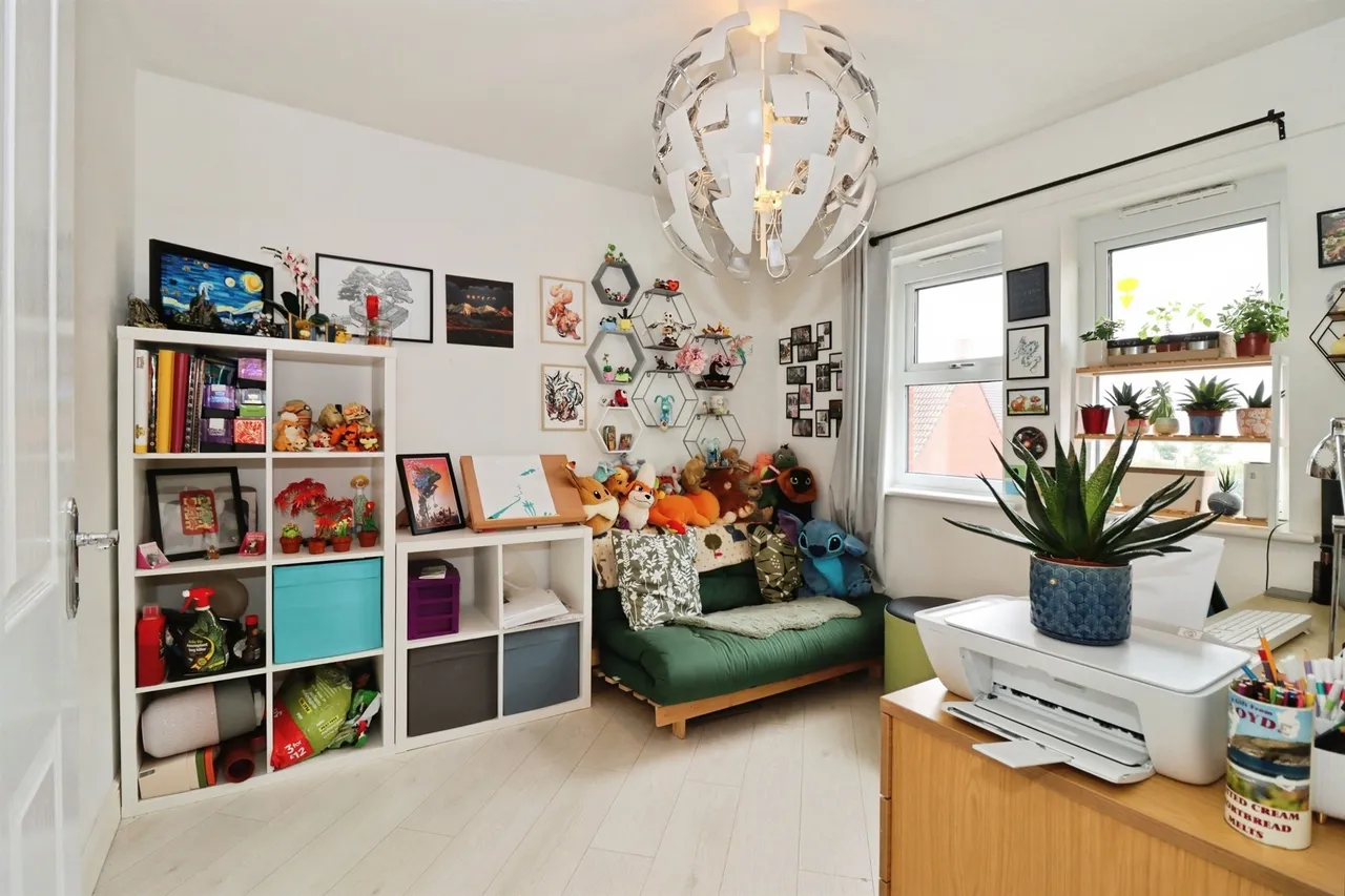 New Charlton Way, Bristol, BS10, photo 2