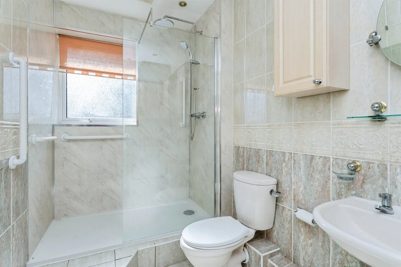 Rowcliffe Avenue, Chester, CH4, photo 14