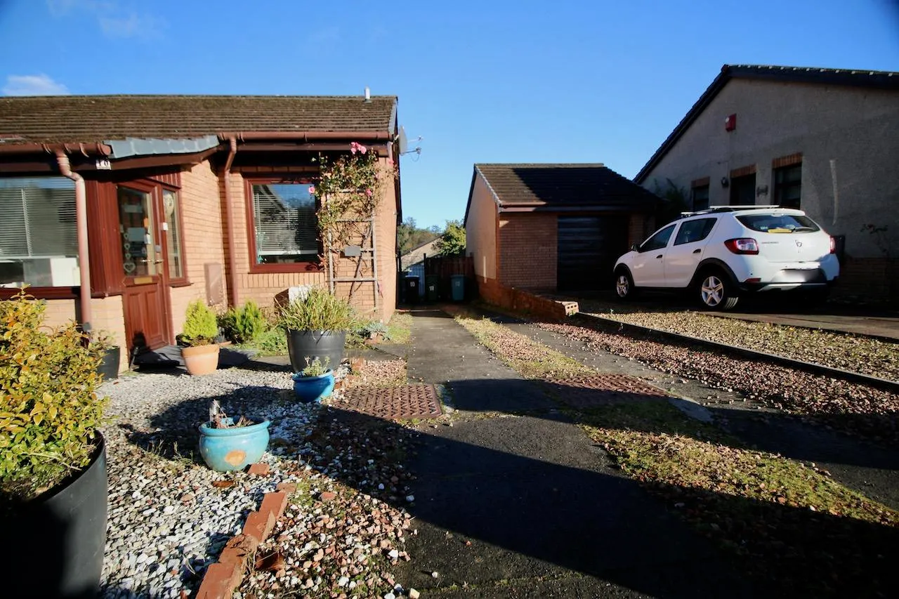 Broomknowe, Cumbernauld, G68 9AQ, photo 19