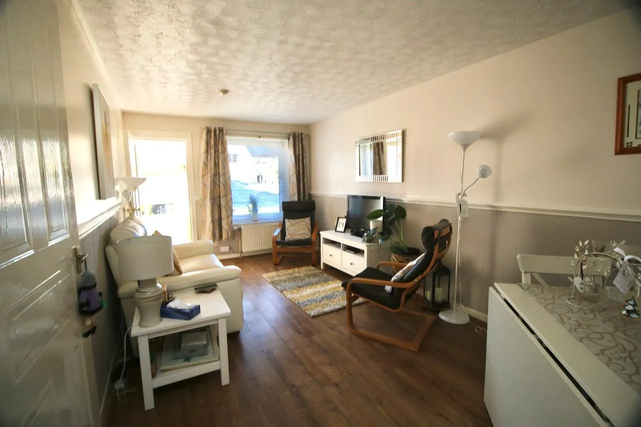 Broomknowe, Cumbernauld, G68 9AQ, photo 3