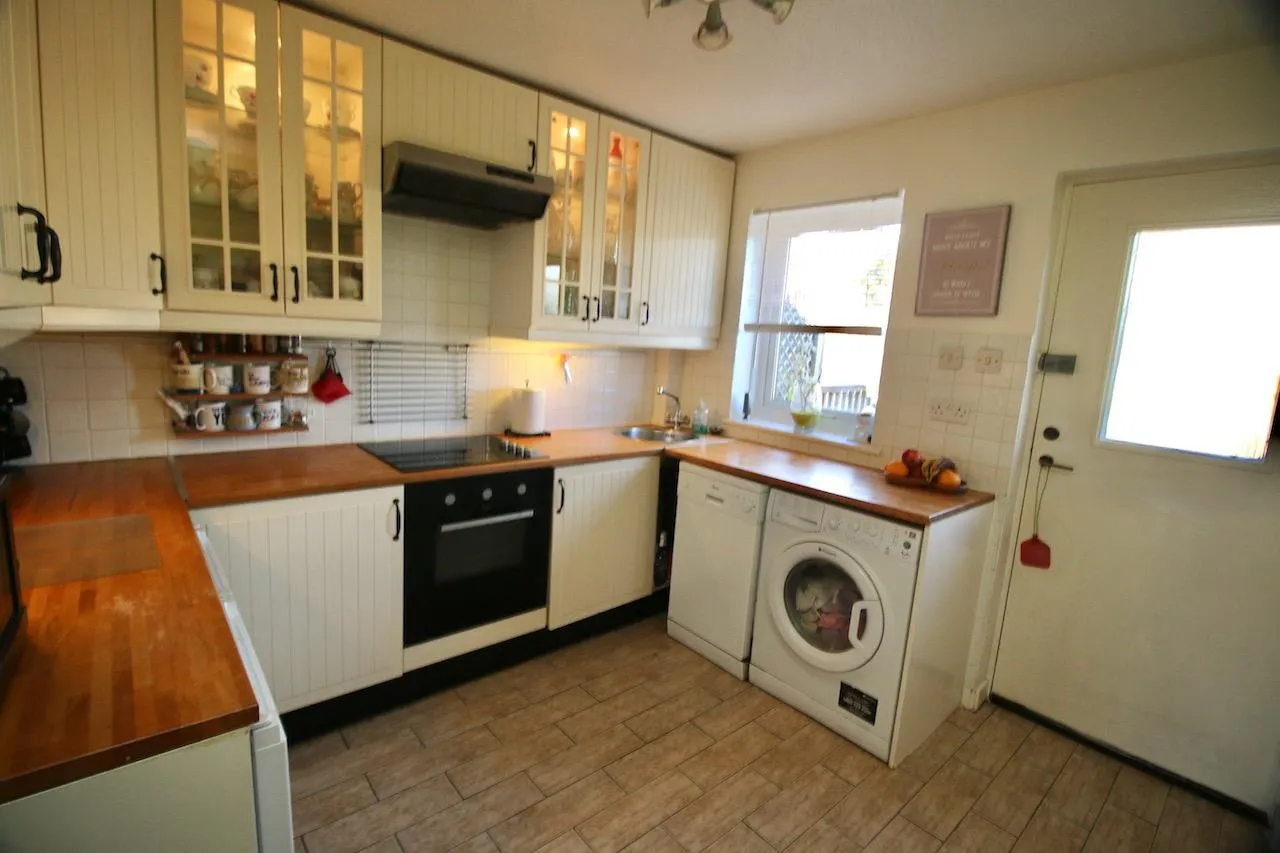 Broomknowe, Cumbernauld, G68 9AQ, photo 11