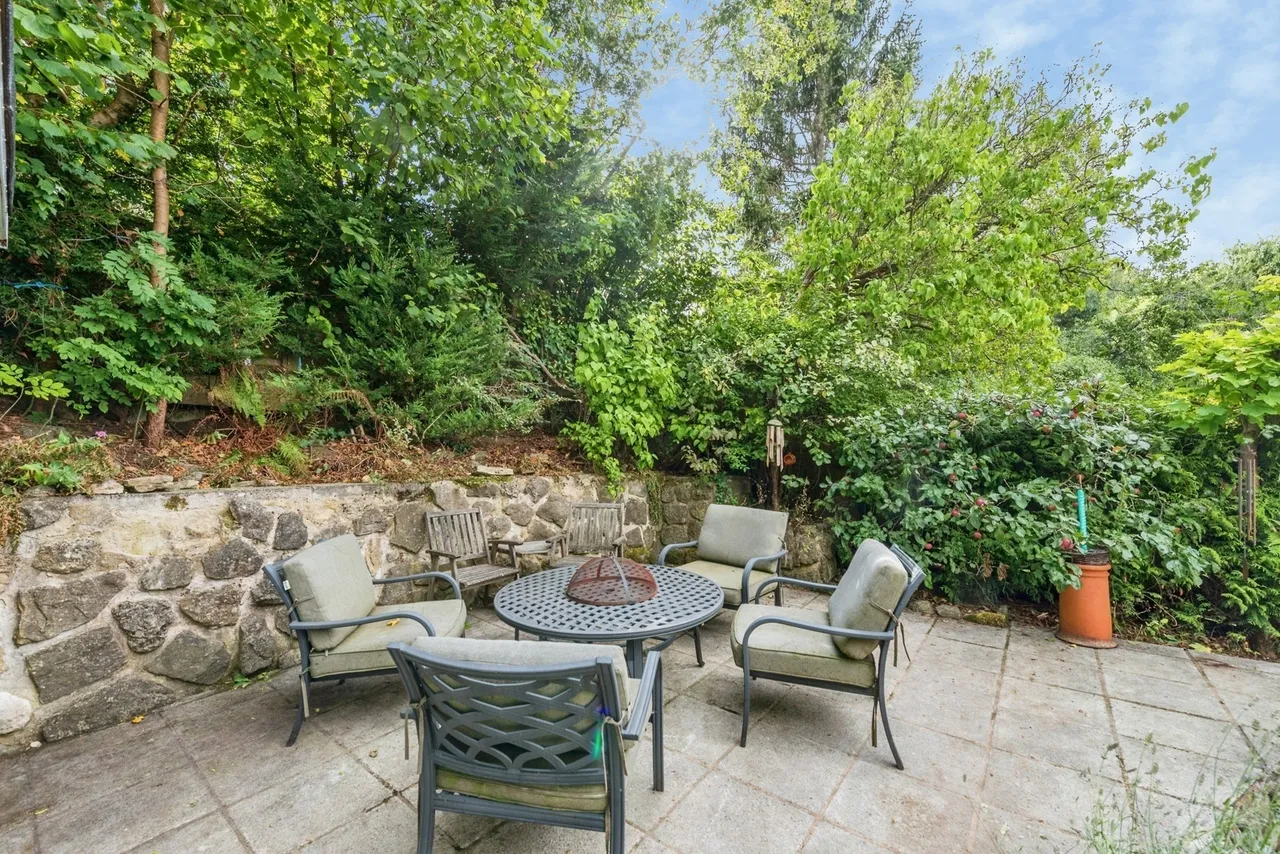 Bowood Road, Swindon, Wiltshire, SN1, photo 30