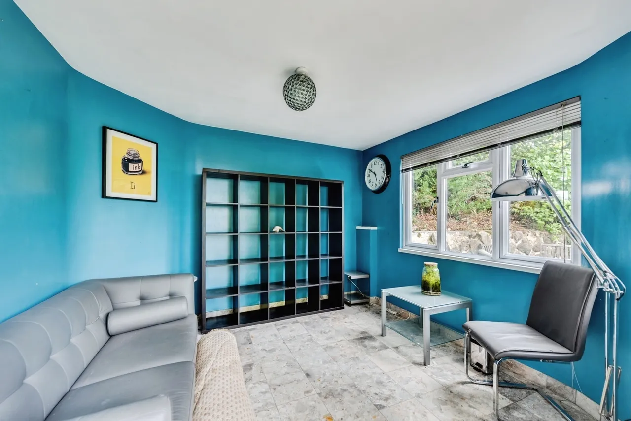 Bowood Road, Swindon, Wiltshire, SN1, photo 32