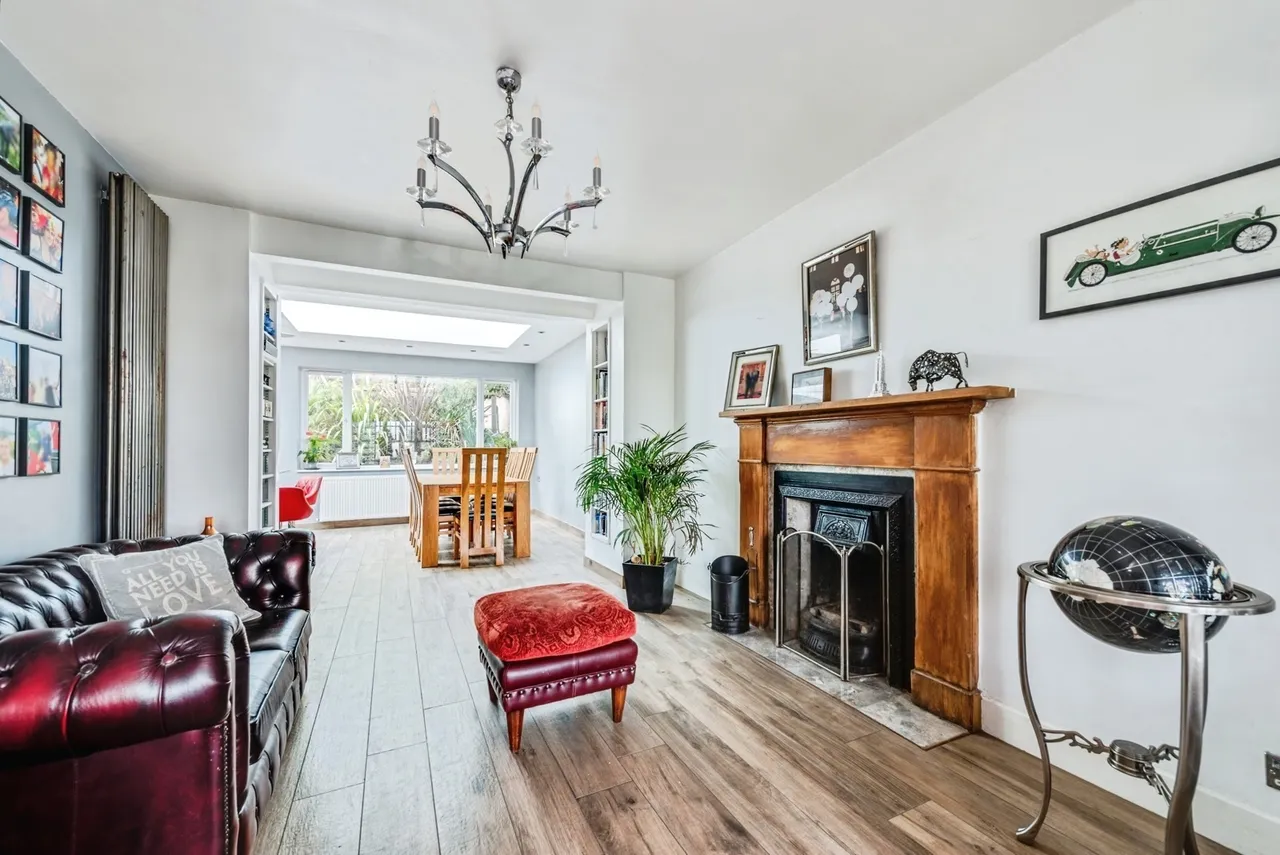 Bowood Road, Swindon, Wiltshire, SN1, photo 8