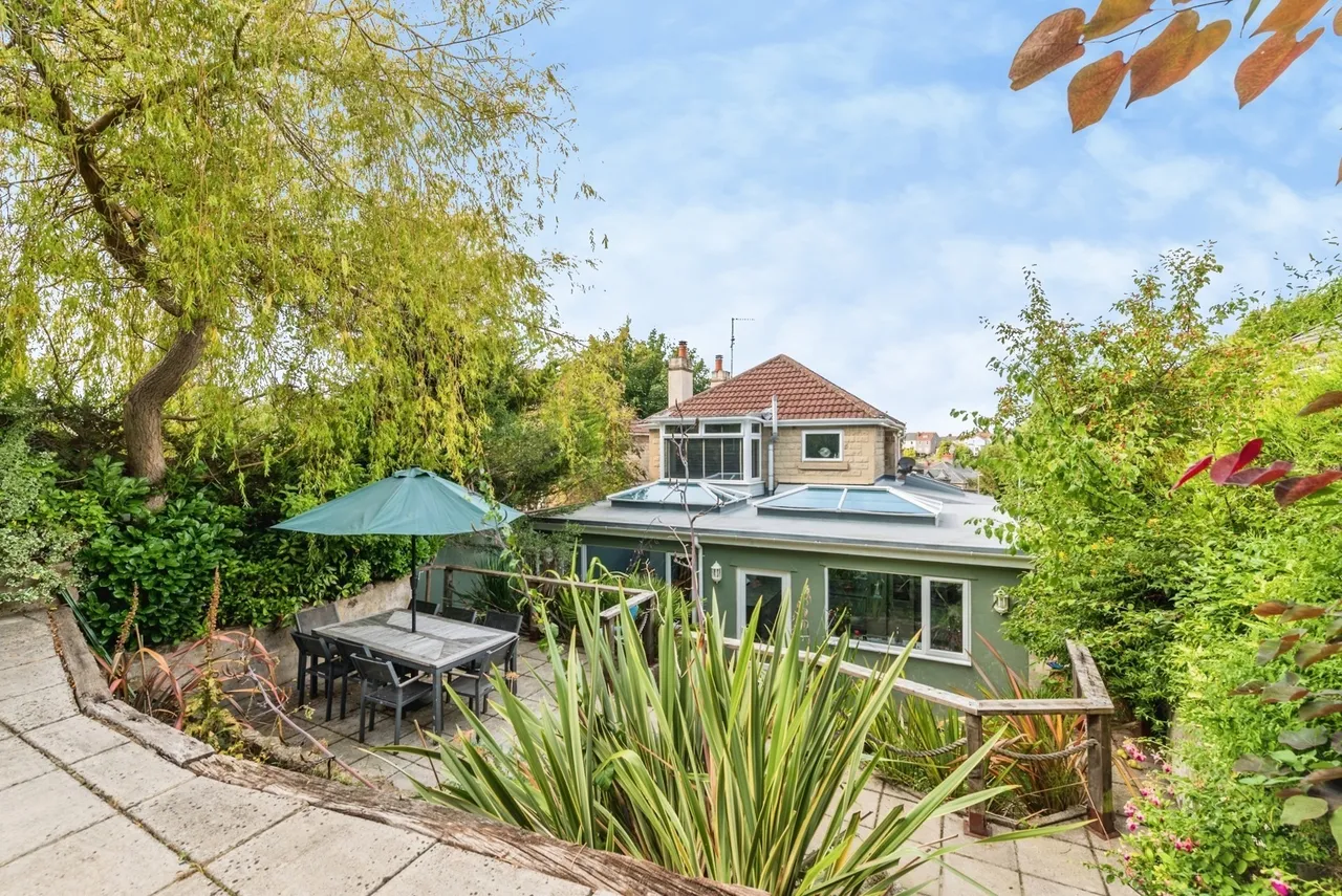 Bowood Road, Swindon, Wiltshire, SN1, photo 37