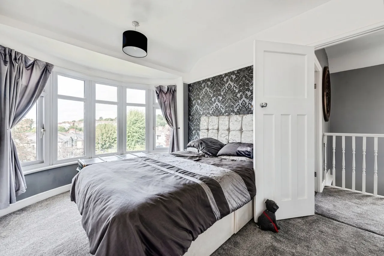 Bowood Road, Swindon, Wiltshire, SN1, photo 15