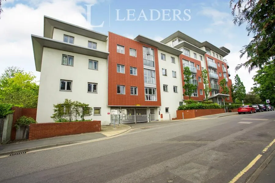 Park Heights, Constitution Hill, GU22, photo 10