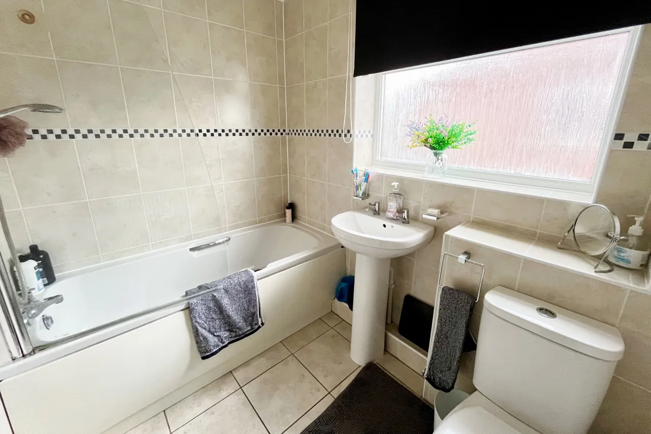 Mander Close, Toddington, photo 11