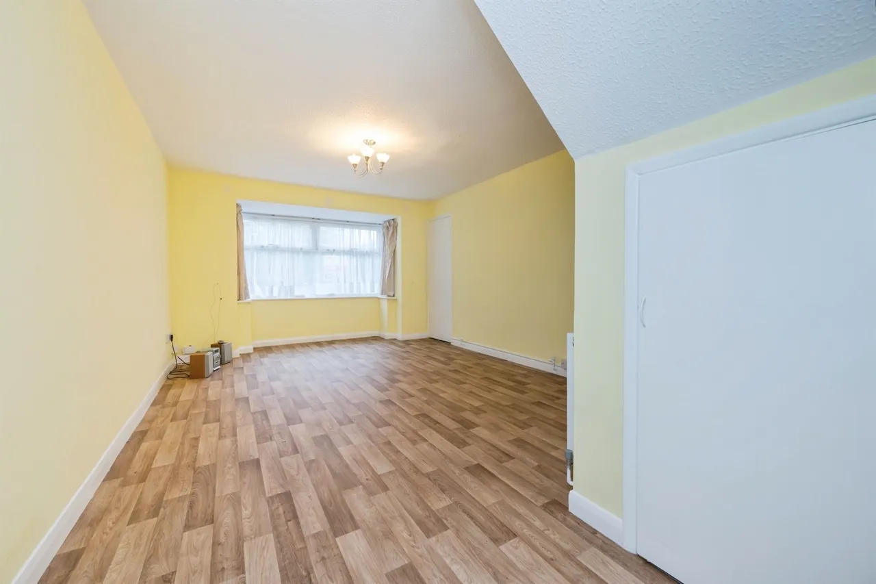Royston Avenue, Eastleigh, SO50, photo 2