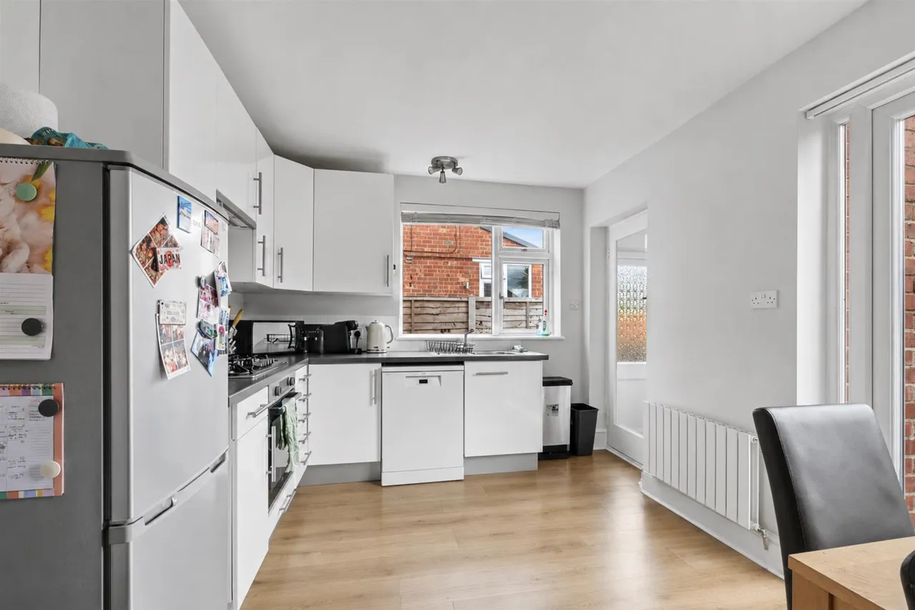 Gwenbrook Avenue, Chilwell, NG9, photo 4