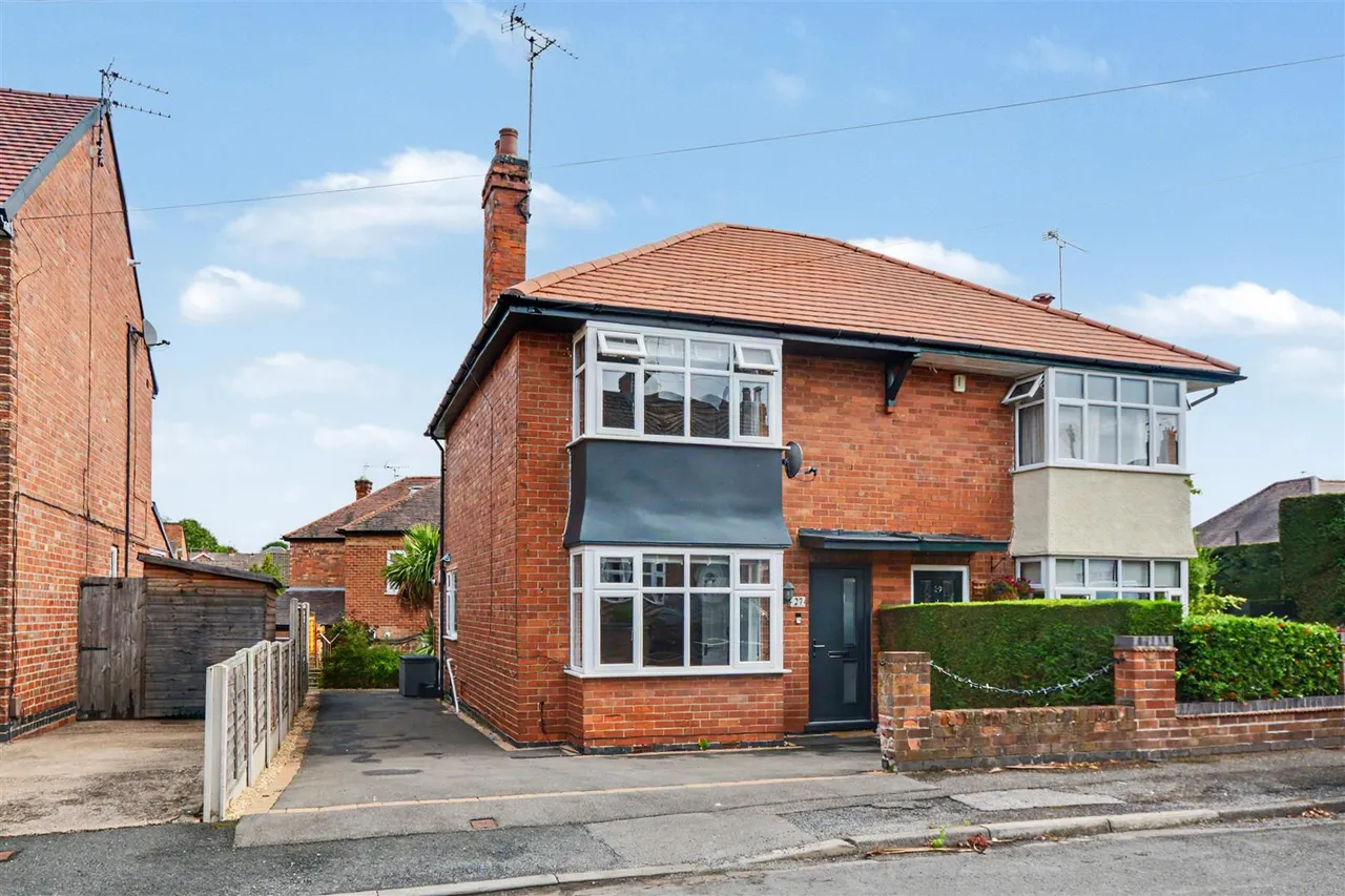 2 bed house for sale, Gwenbrook Avenue, Chilwell, NG9