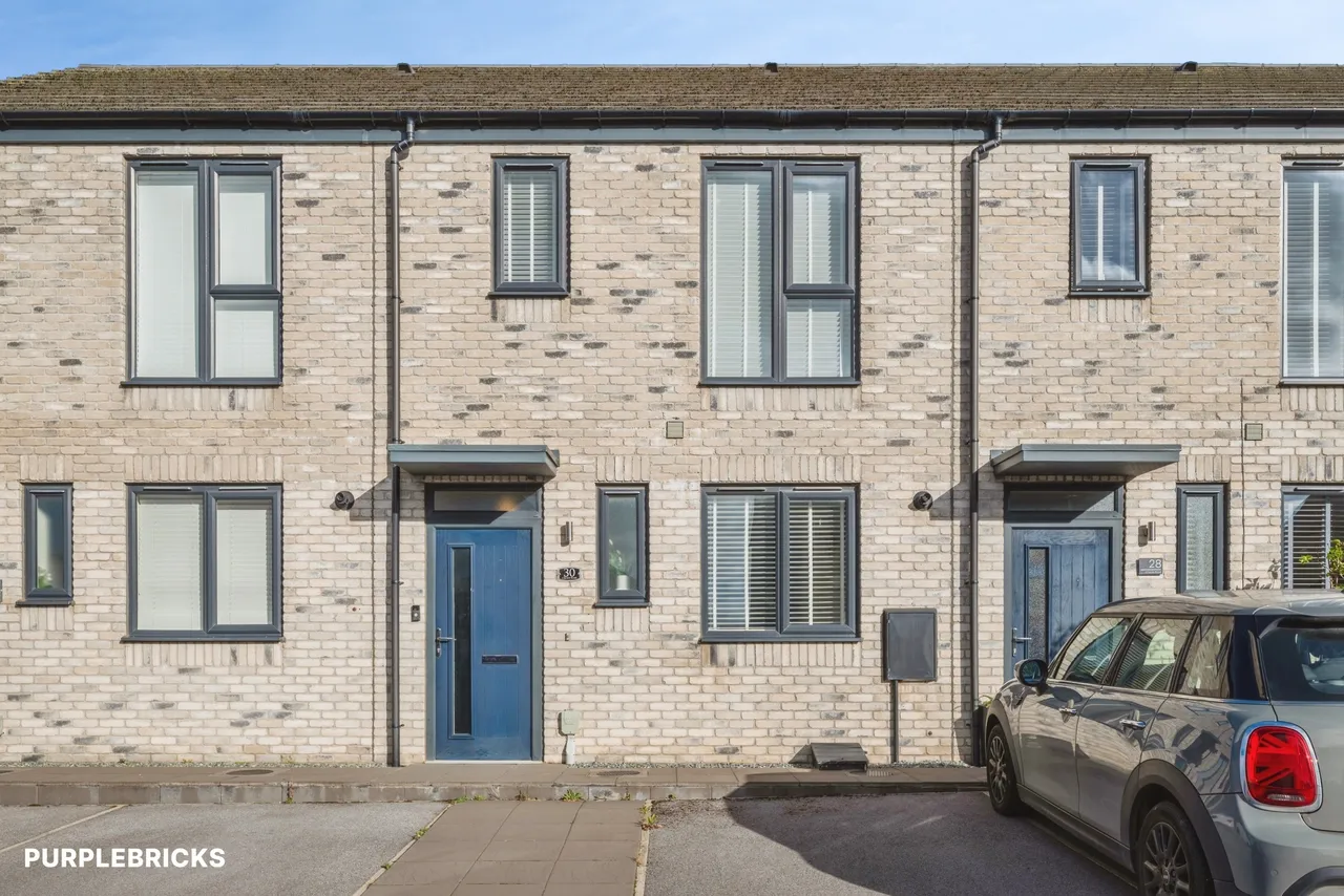 2 bed house for sale, Crusoe Road, Hull, HU7