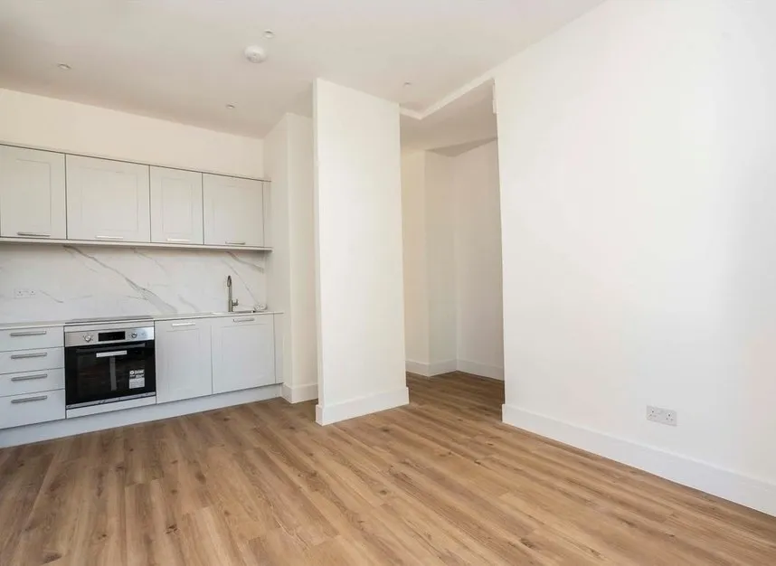 Mattock Lane, West Ealing, W13, photo 4