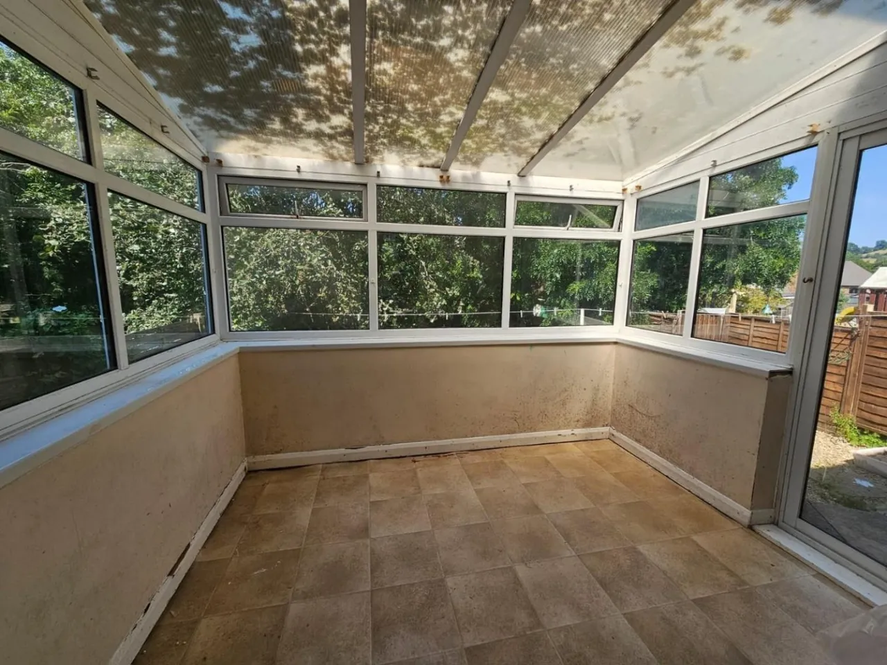 First Avenue, Dursley, GL11, photo 5
