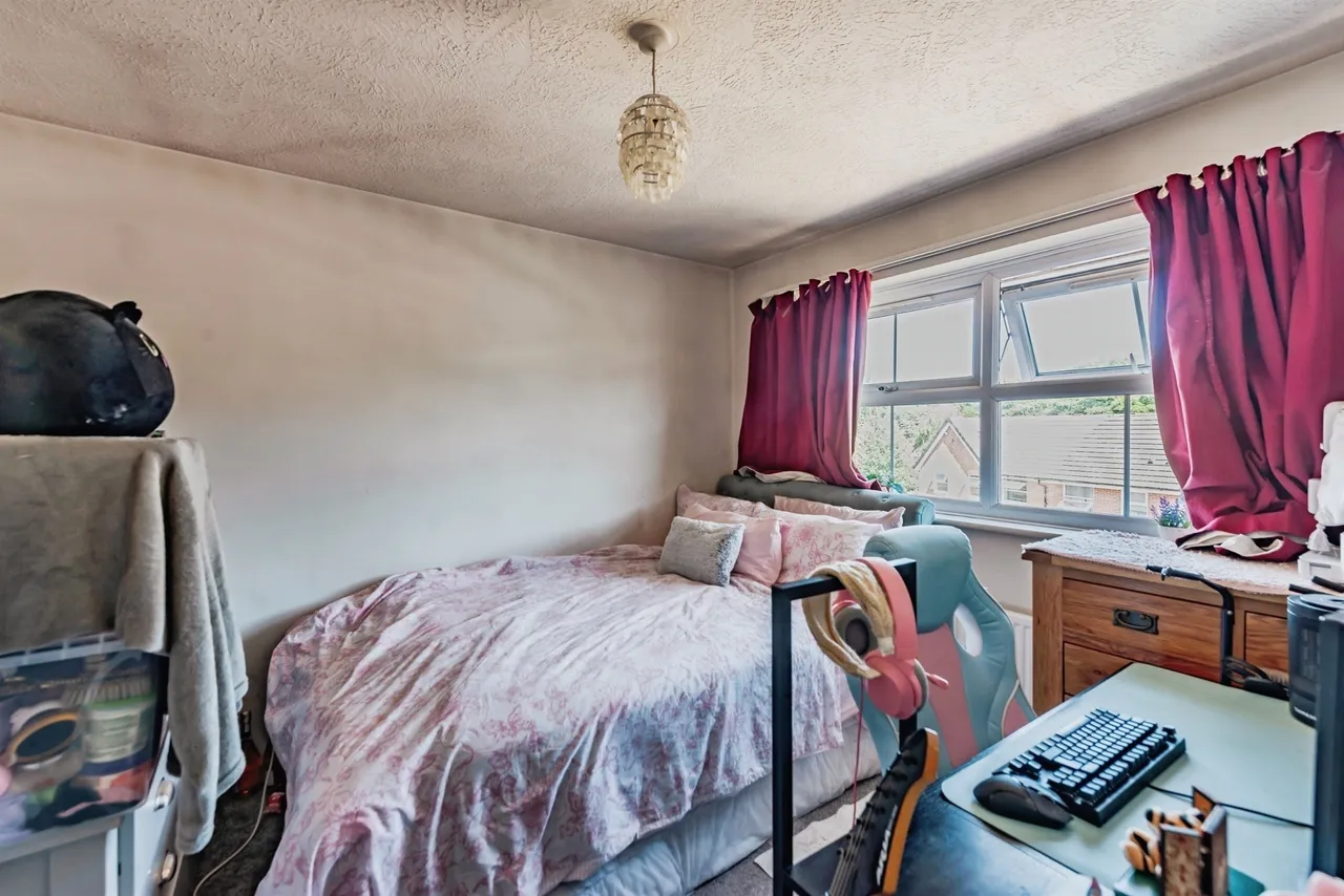 Penfold Road, Maidenbower, RH10, photo 8