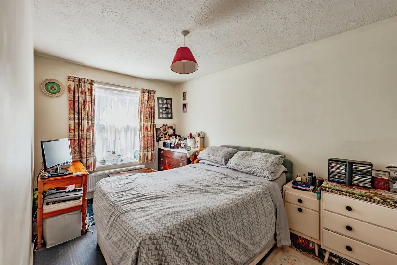 Penfold Road, Maidenbower, RH10, photo 7